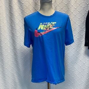 Nike size medium Vibrant Blue T-Shirt with Colorful Logo women’s casual athletic